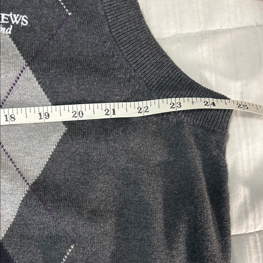 St. Andrew's Men's 1/4 Zip Argyle Sweater Vest - Gray and Black Size Large - Picture 9 of 9